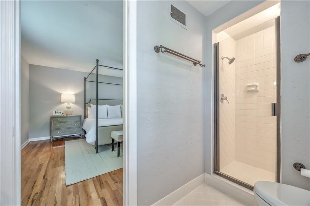 8911 W 105th Terrace — photo 35
