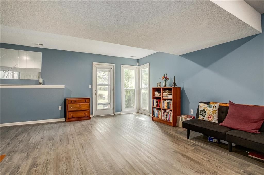 7325 N Richmond Avenue — photo 23