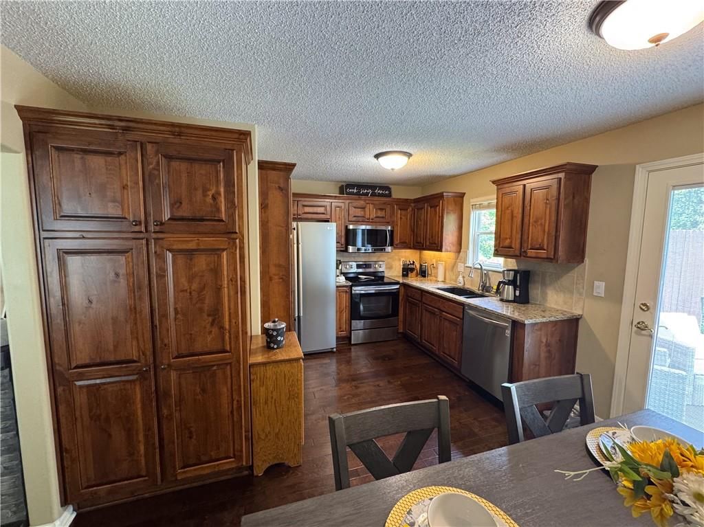 3251 SW Shadow Brook Drive — photo 15