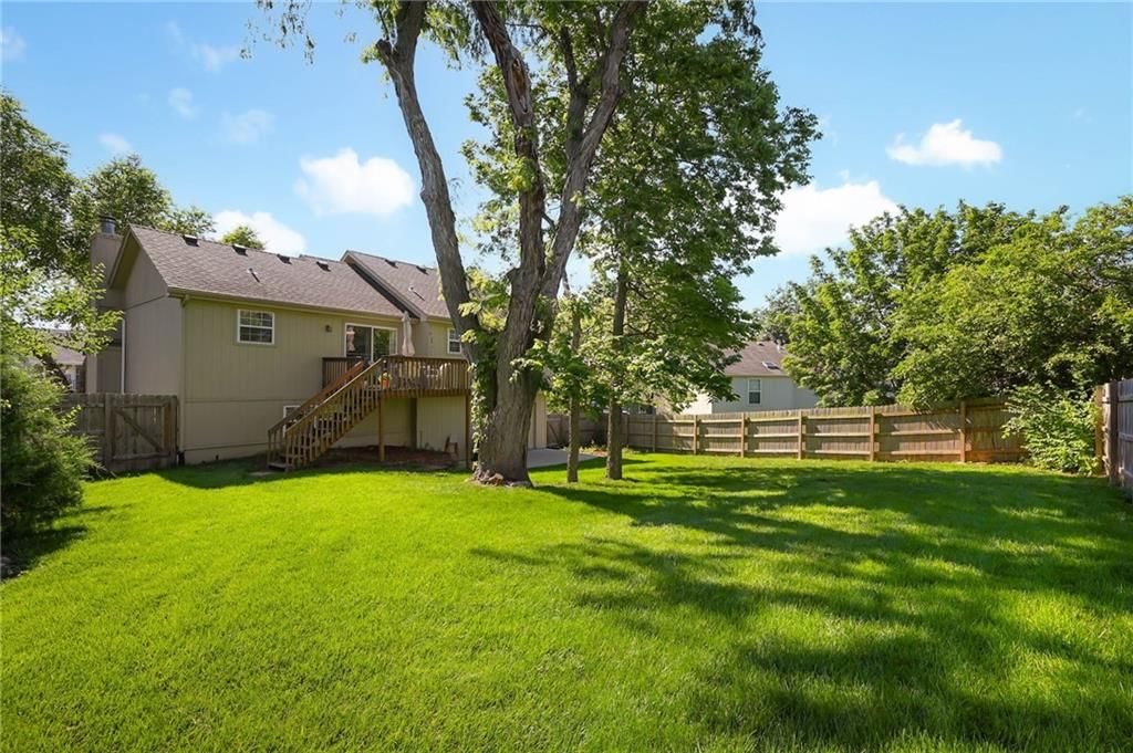 1524 NE Tawny Drive — photo 5