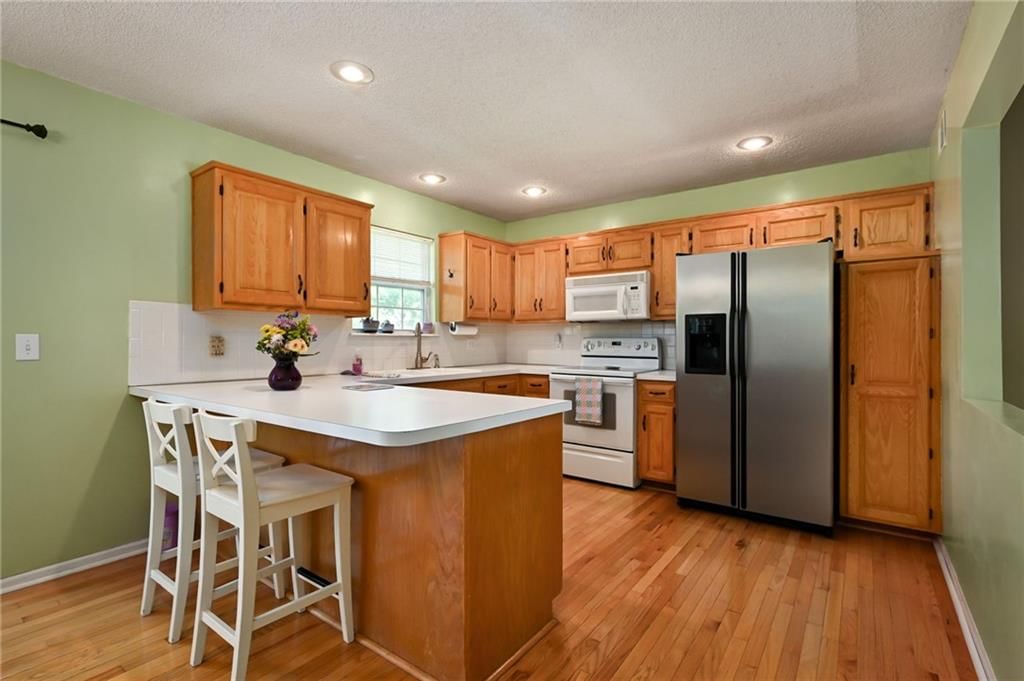 1524 NE Tawny Drive — photo 12