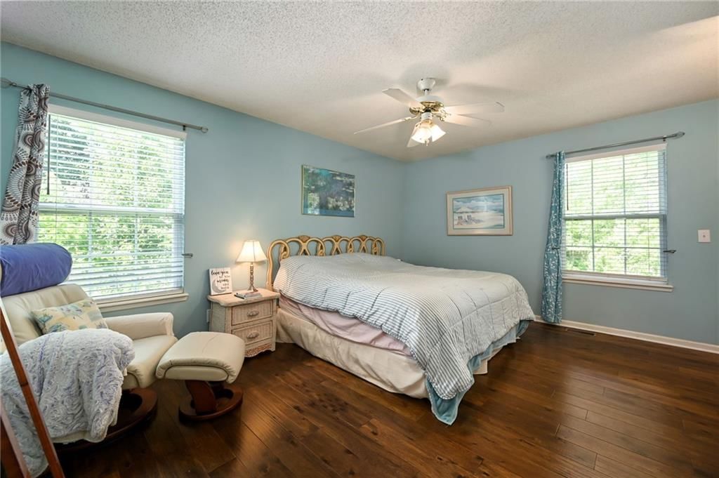 1524 NE Tawny Drive — photo 15