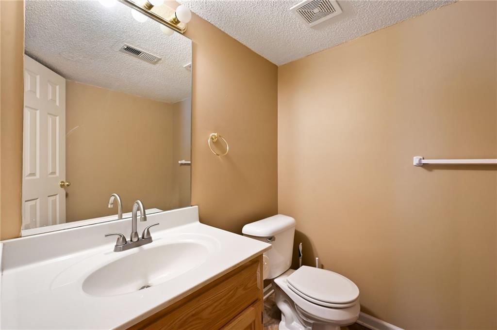 1524 NE Tawny Drive — photo 23