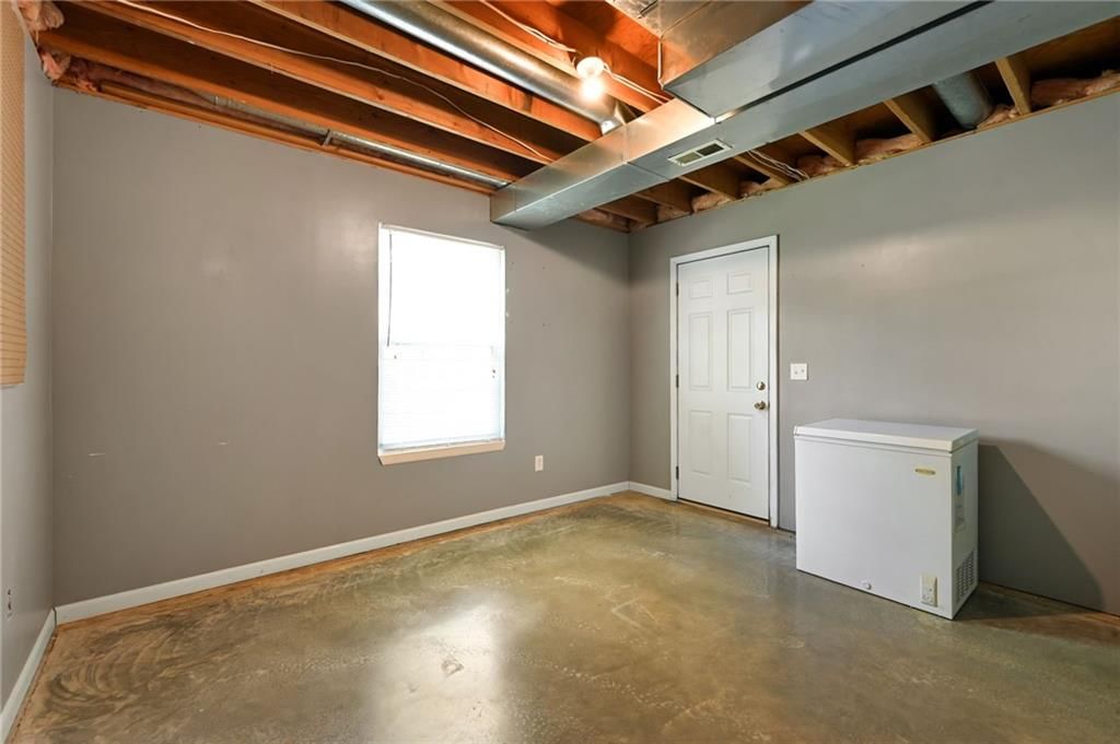 1524 NE Tawny Drive — photo 25