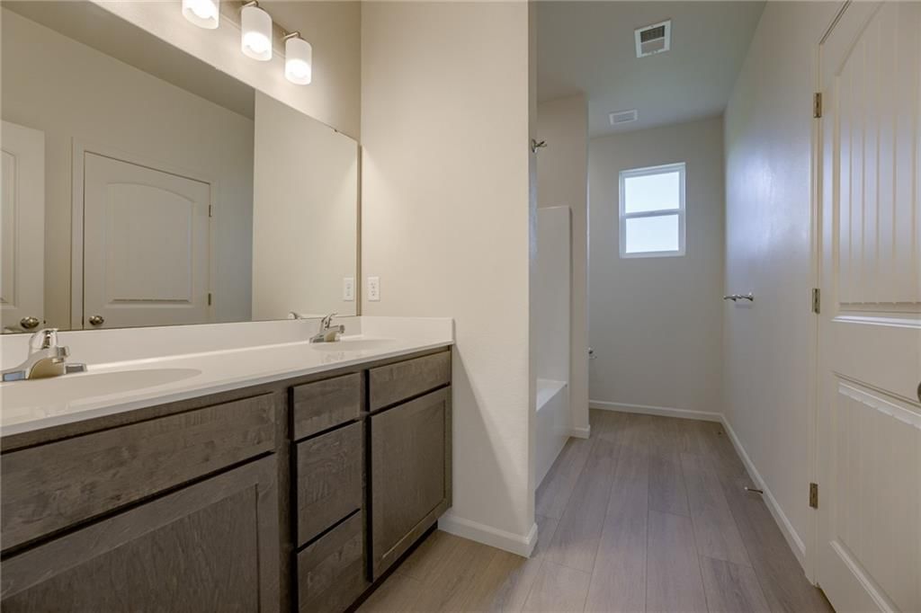 27027 E Oak View Drive — photo 5