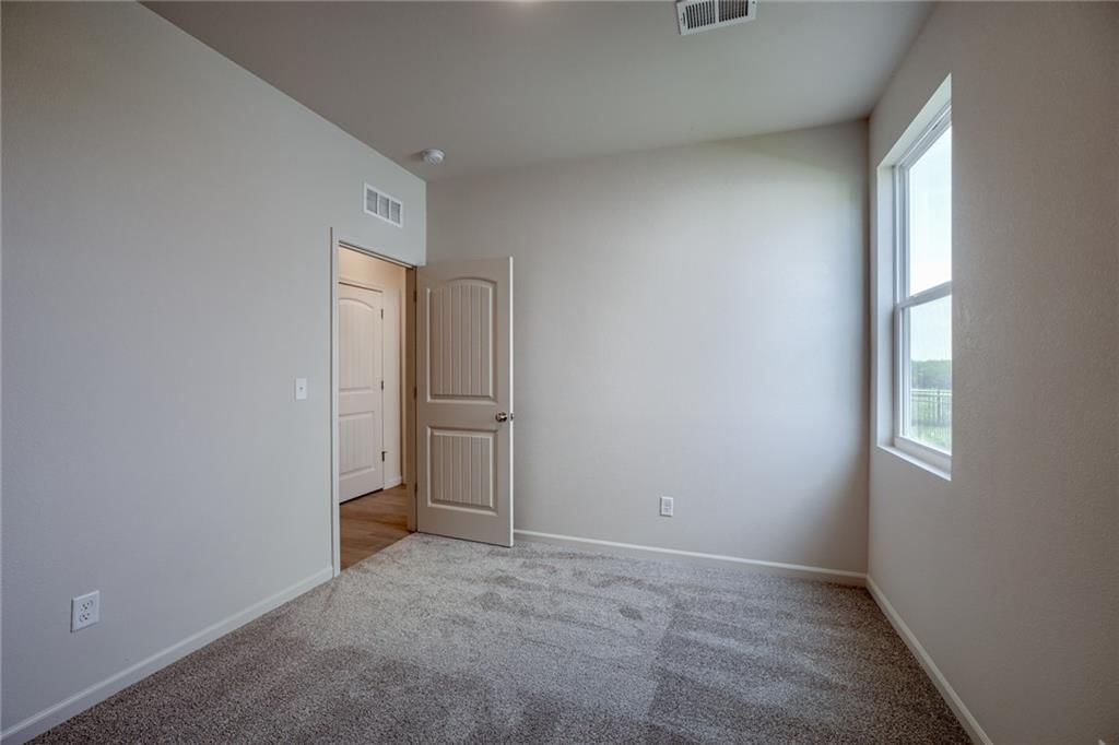 27027 E Oak View Drive — photo 9