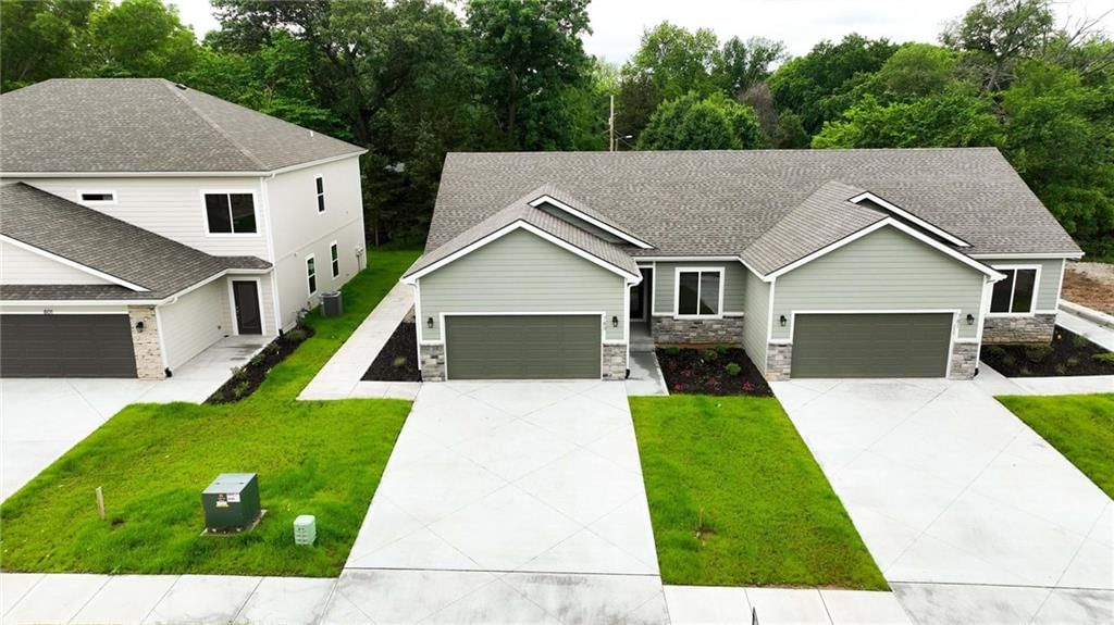 789 Highland Drive — photo 3