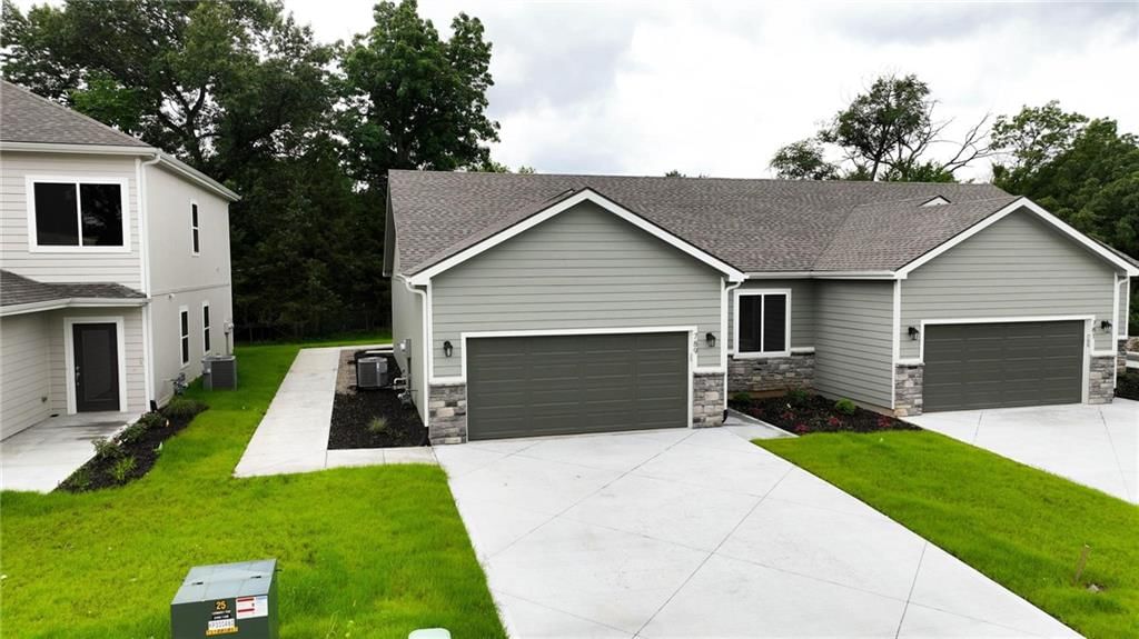 789 Highland Drive — photo 4