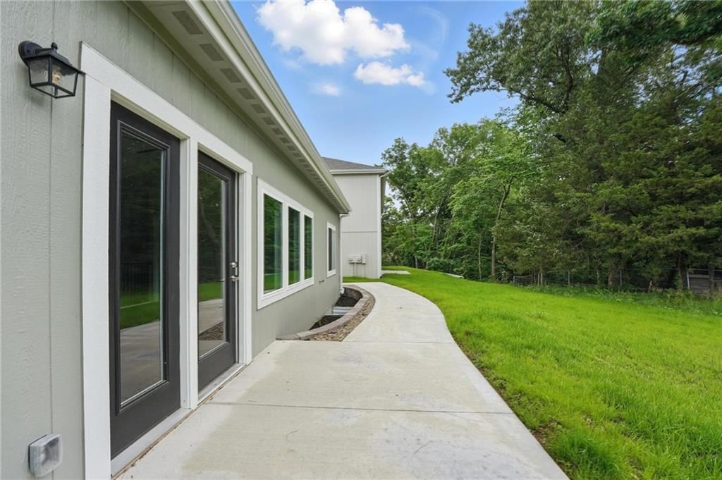 789 Highland Drive — photo 18