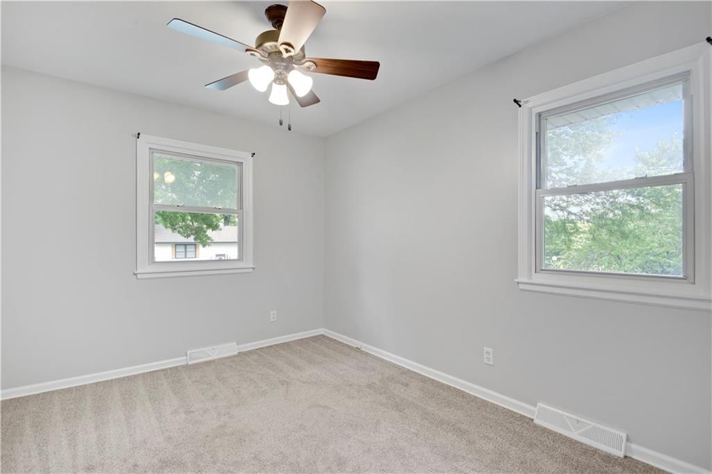 13209 Grand Avenue — photo 6
