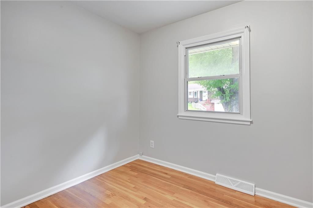 13209 Grand Avenue — photo 11