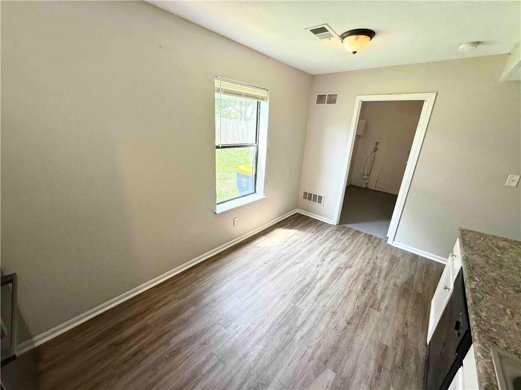 7134 Agnes Avenue — photo 6