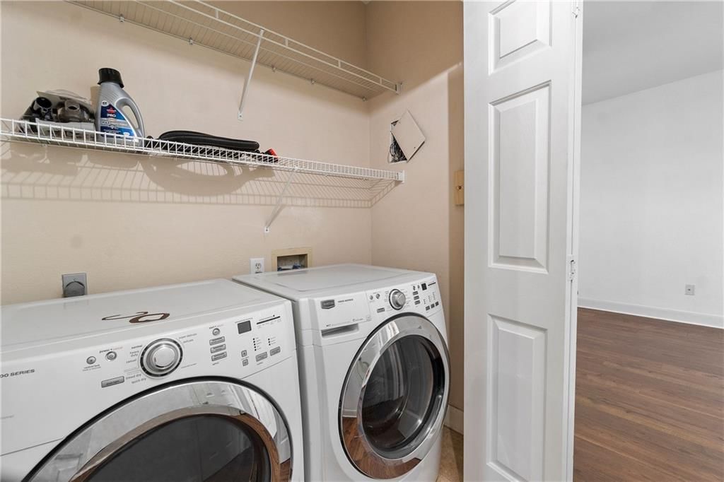 11619 Tomahawk Creek Parkway — photo 12