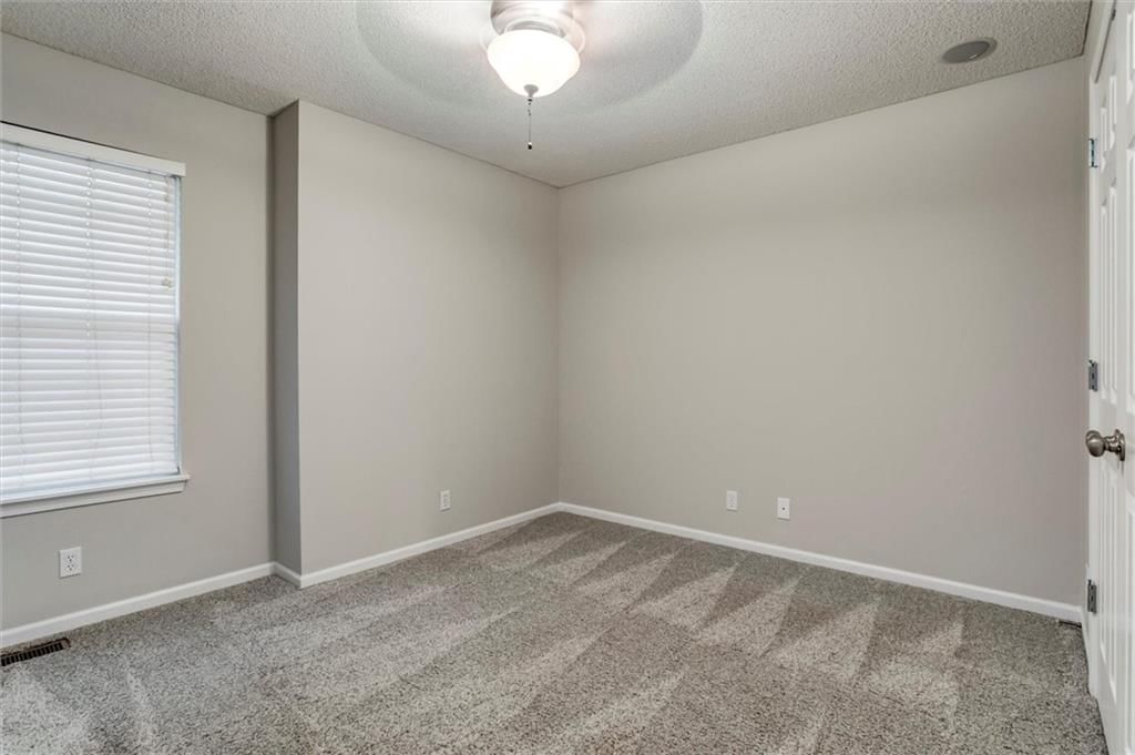 7132 Woodstock Street — photo 18