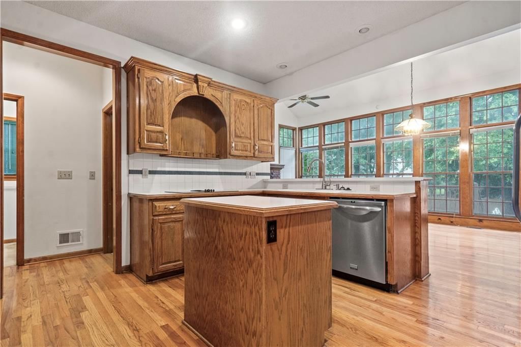 13162 Rosewood Street — photo 24