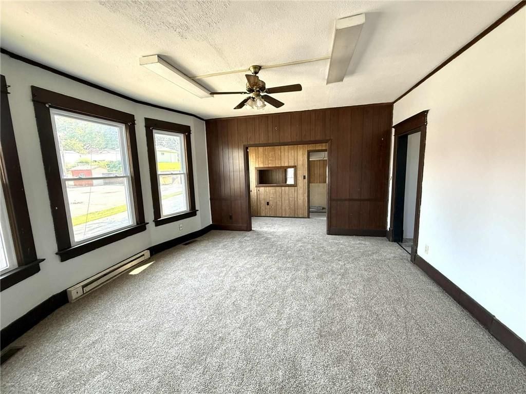 710 S MAIN Street — photo 2