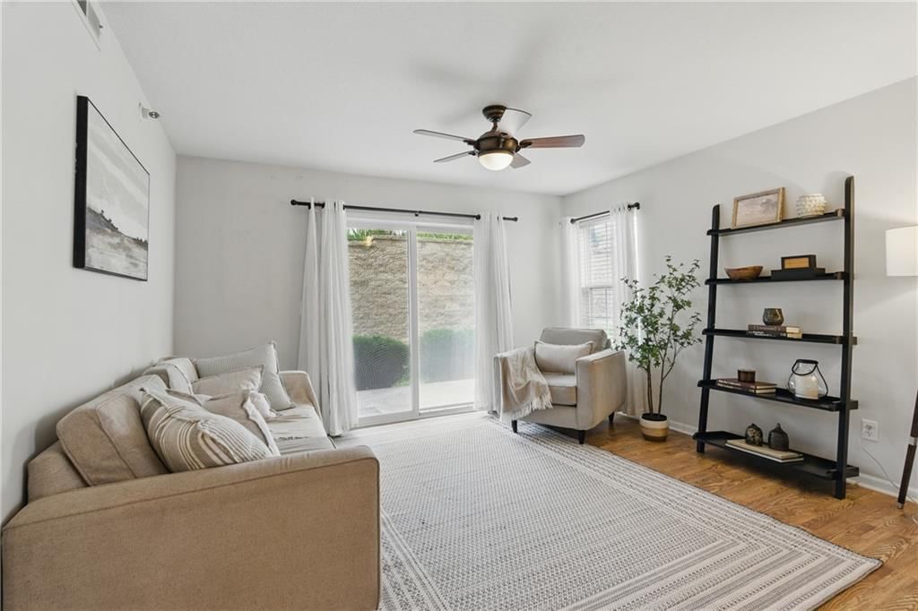 5610 NE 80th Terrace — photo 7