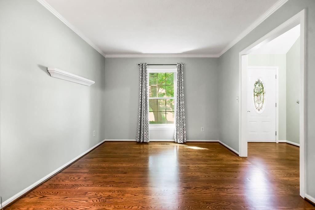 8021 Hall Street — photo 8