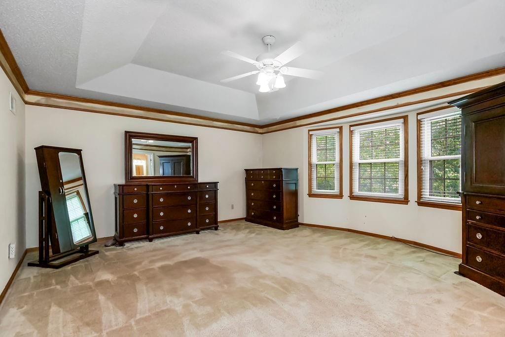 8021 Hall Street — photo 20