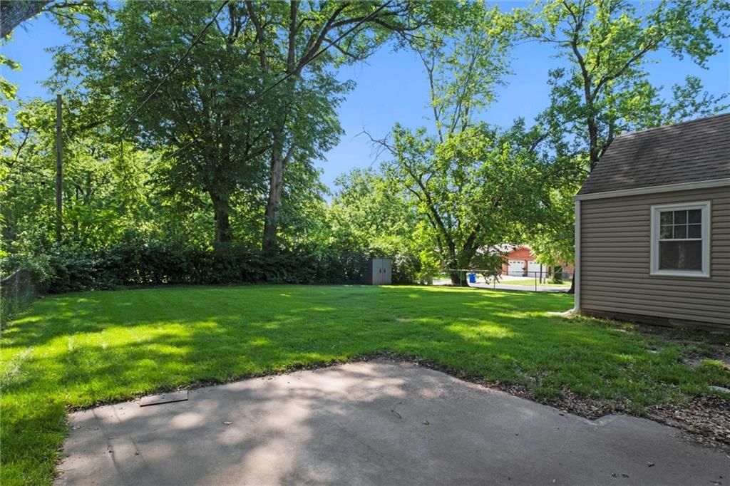 7339 Glenwood Lane — photo 17