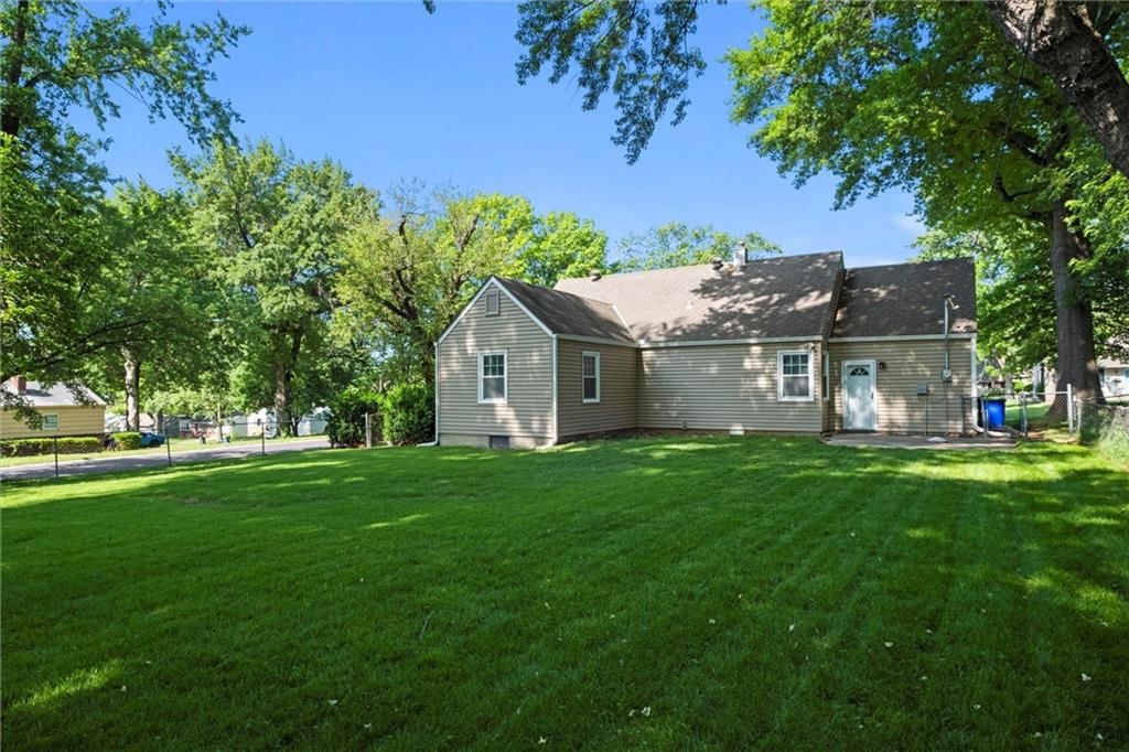 7339 Glenwood Lane — photo 18