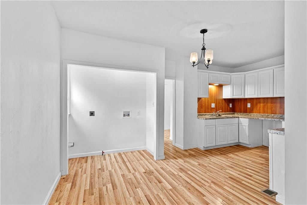 Photo 9 of 28 - 812 Tenny Avenue