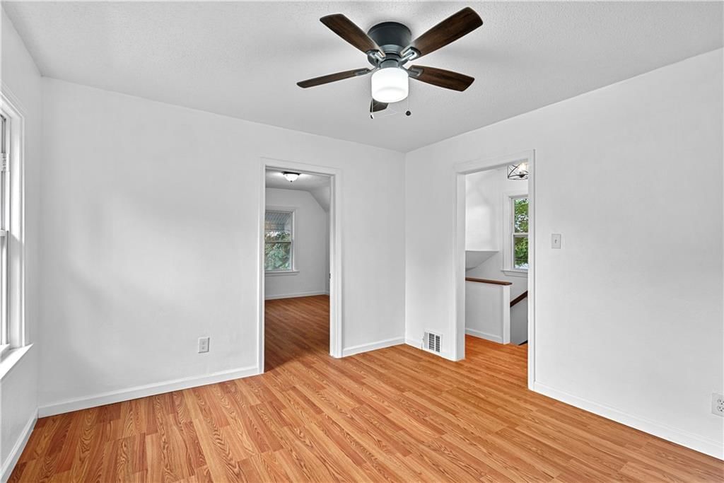 Photo 18 of 28 - 812 Tenny Avenue