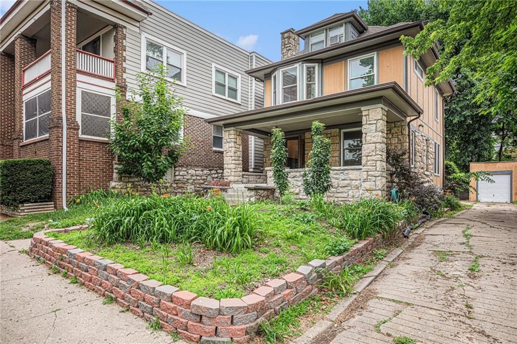 4009 Kenwood Avenue — photo 2