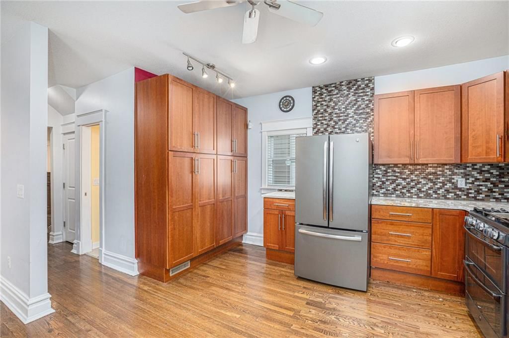 4009 Kenwood Avenue — photo 9