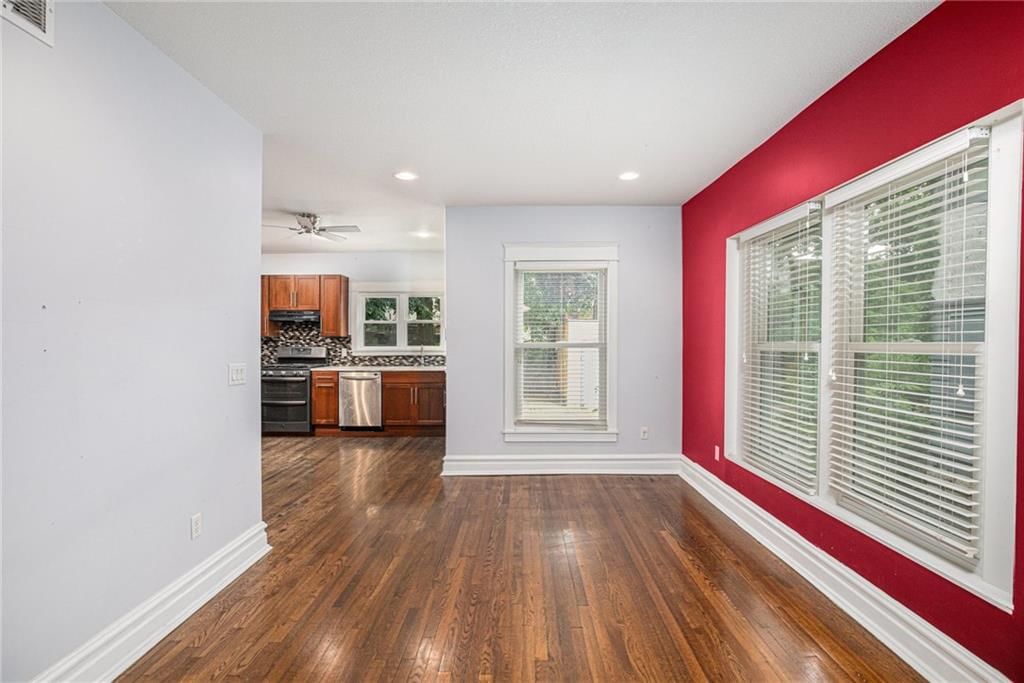 4009 Kenwood Avenue — photo 12
