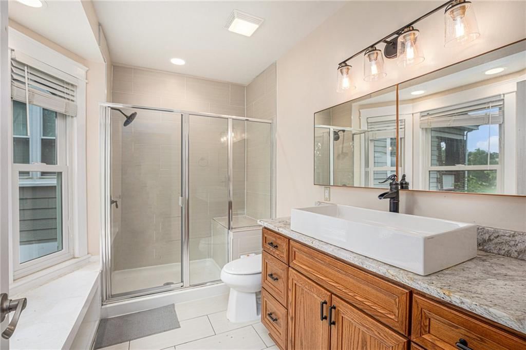 4009 Kenwood Avenue — photo 20