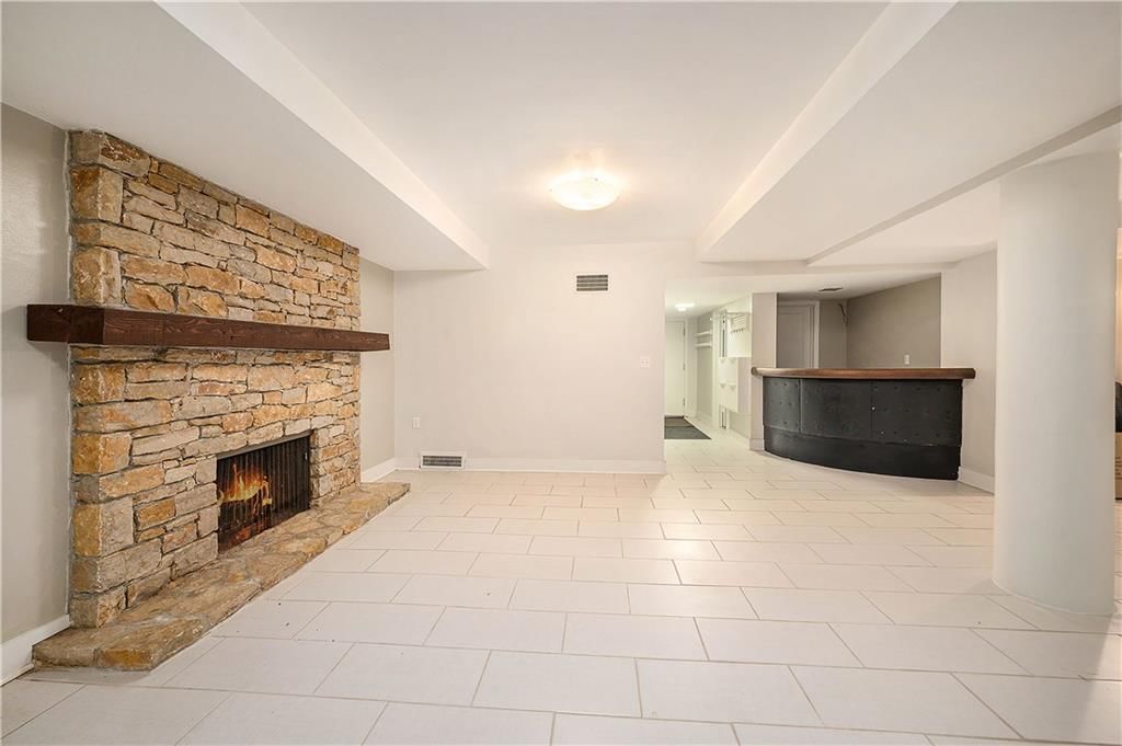Photo 39 of 54 - 6215 Ensley Lane
