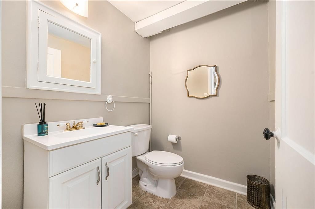 Photo 41 of 54 - 6215 Ensley Lane