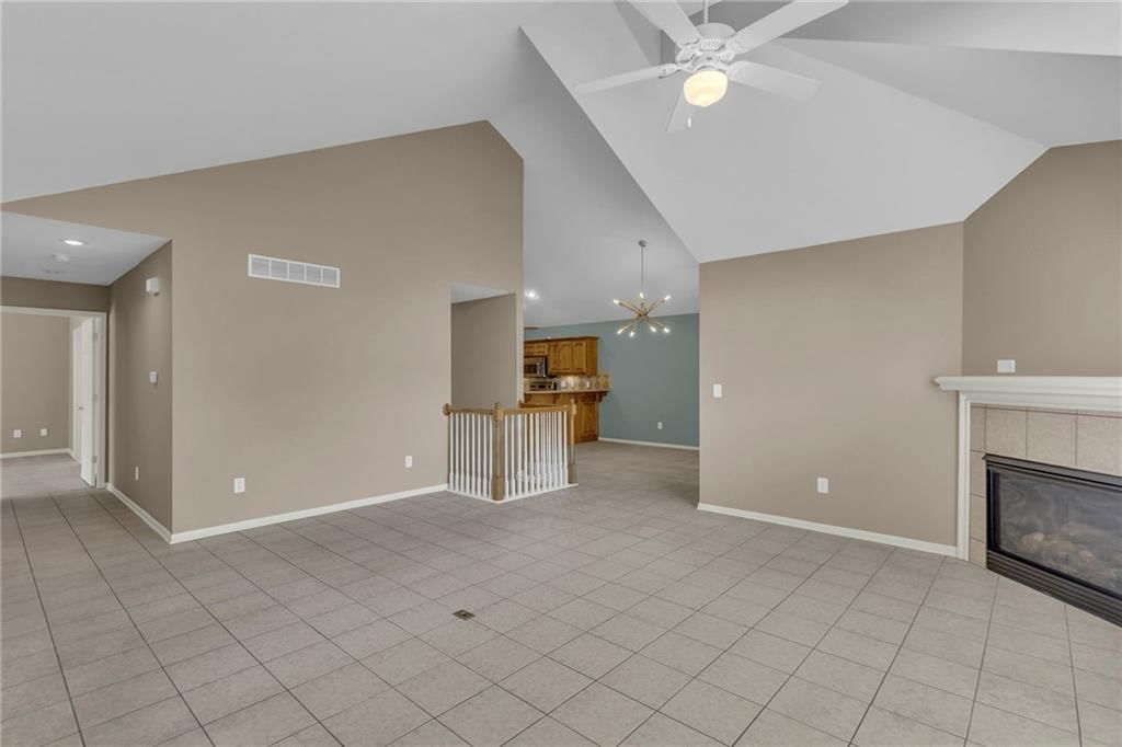 14052 W 152nd Terrace — photo 11