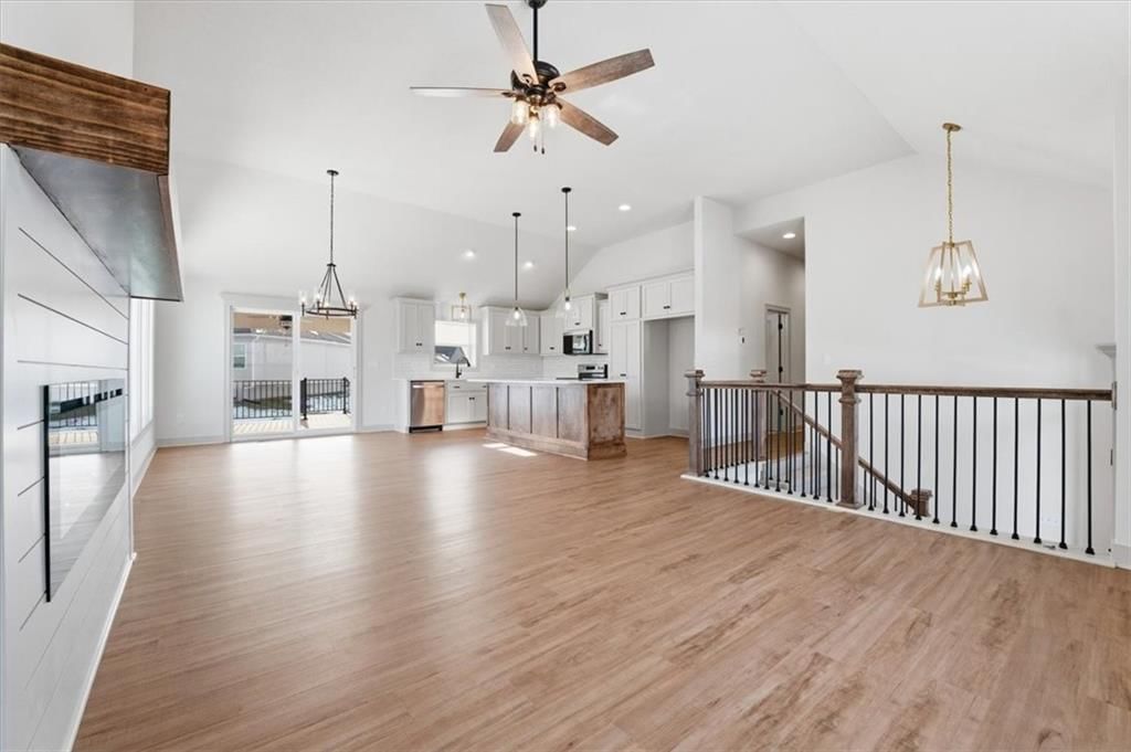 22915 S Ridgeview Drive — photo 2