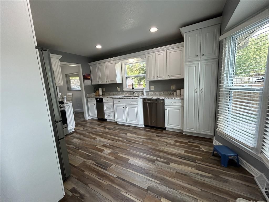 5126 Briarwood Lane — photo 12
