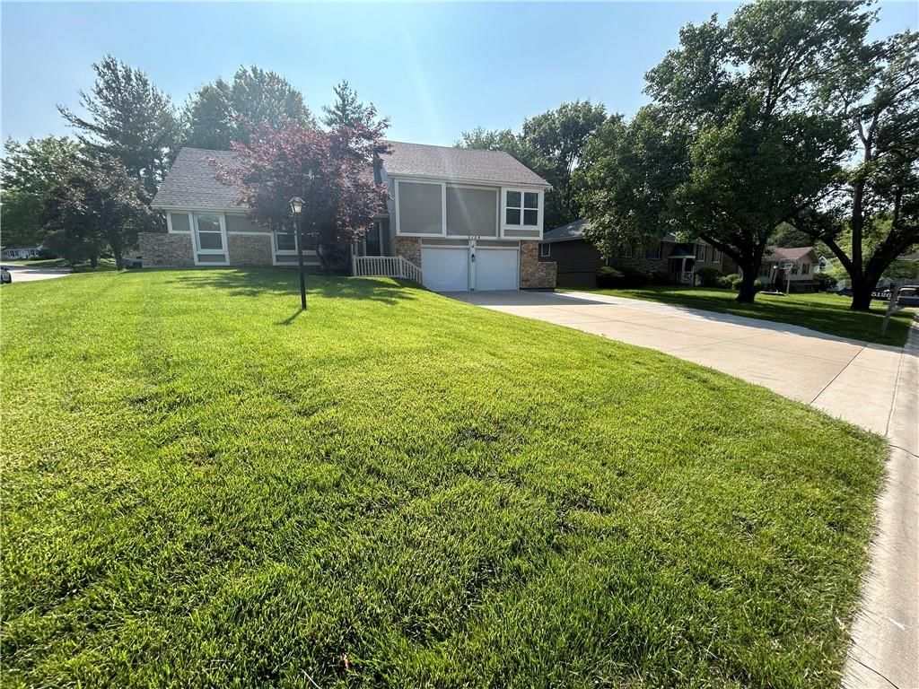 5126 Briarwood Lane — photo 50