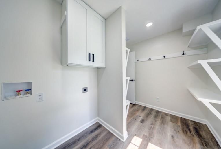10409 Russell Street — photo 15