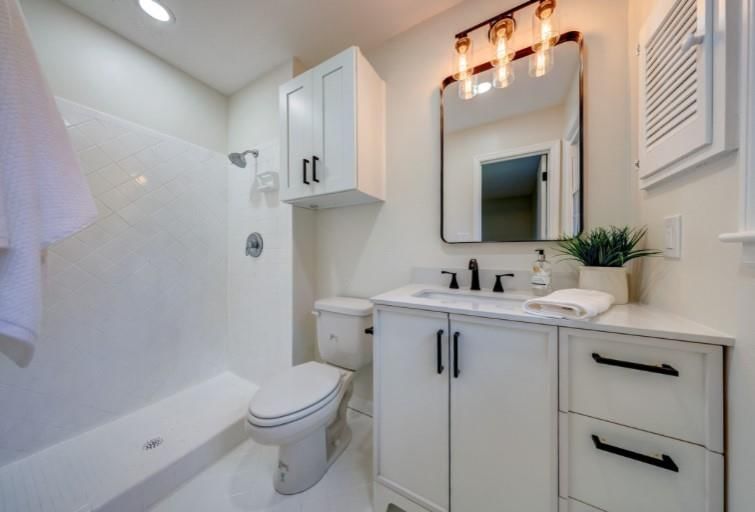 10409 Russell Street — photo 20