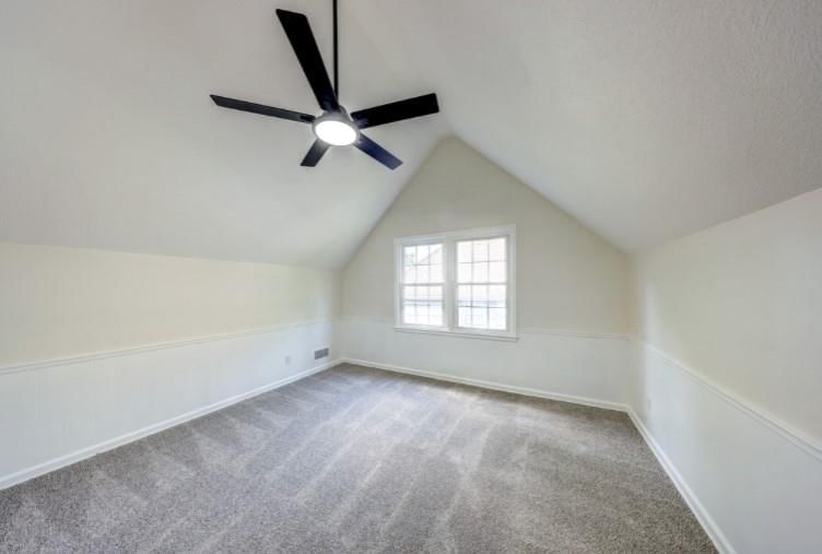 10409 Russell Street — photo 25