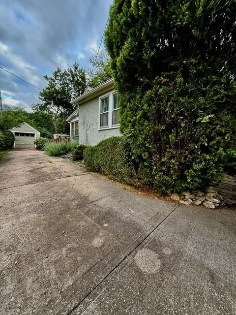 Photo 18 of 21 - 6436 Overton Street