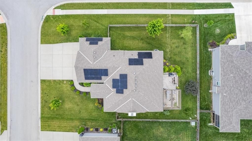 229 SW Chelmsford Drive — photo 42