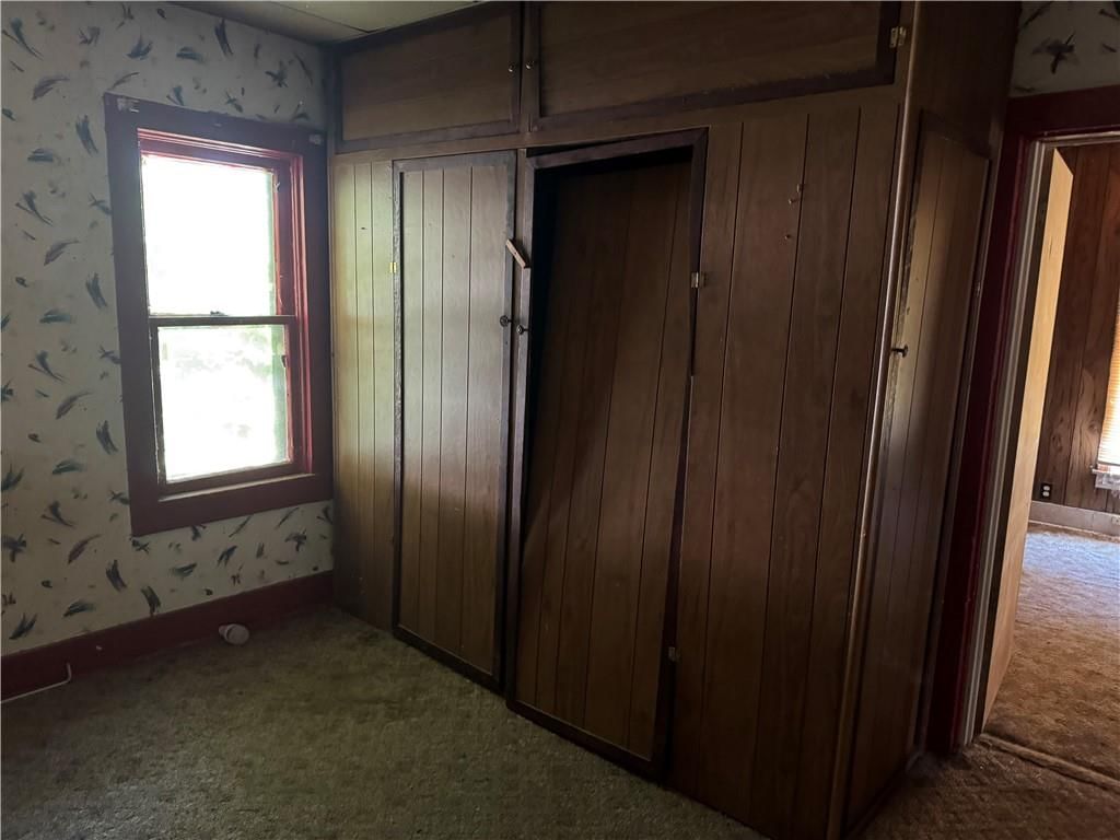 Photo 9 of 10 - 2225 Crawford Avenue