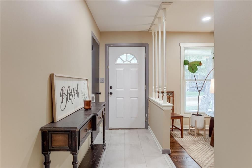 11607 Delmar Drive — photo 3
