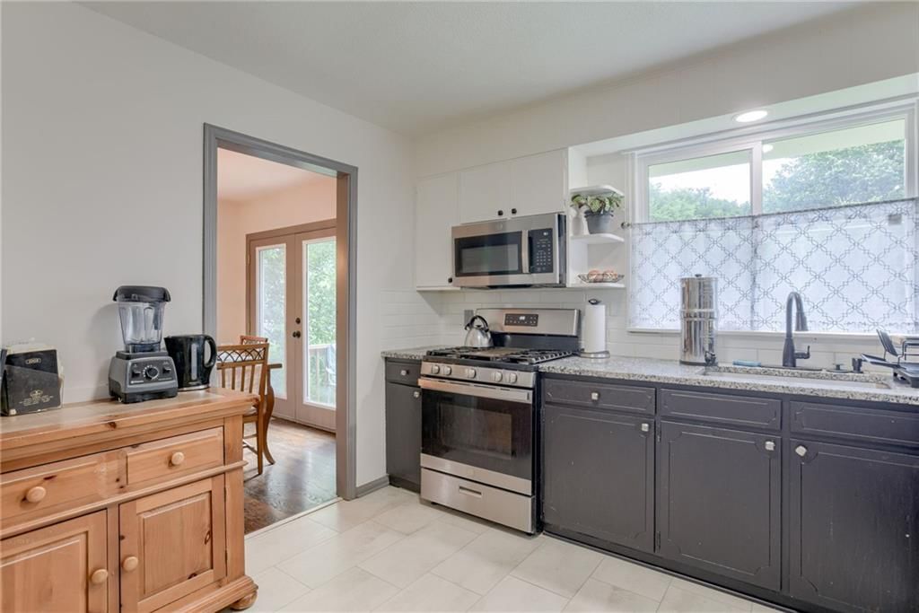 11607 Delmar Drive — photo 10