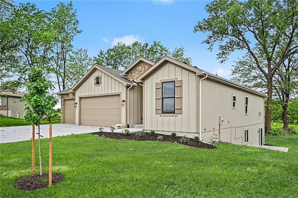 698 Salem Road — photo 3
