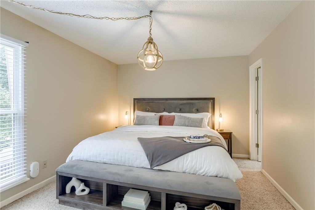 3606 Gillham Road — photo 16