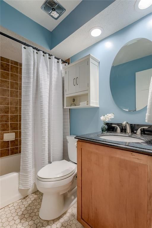 3606 Gillham Road — photo 19