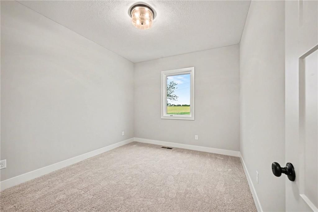 696 Salem Road — photo 15