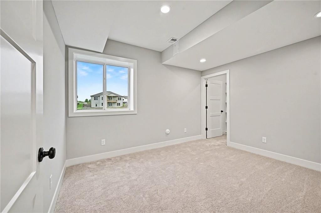 696 Salem Road — photo 19